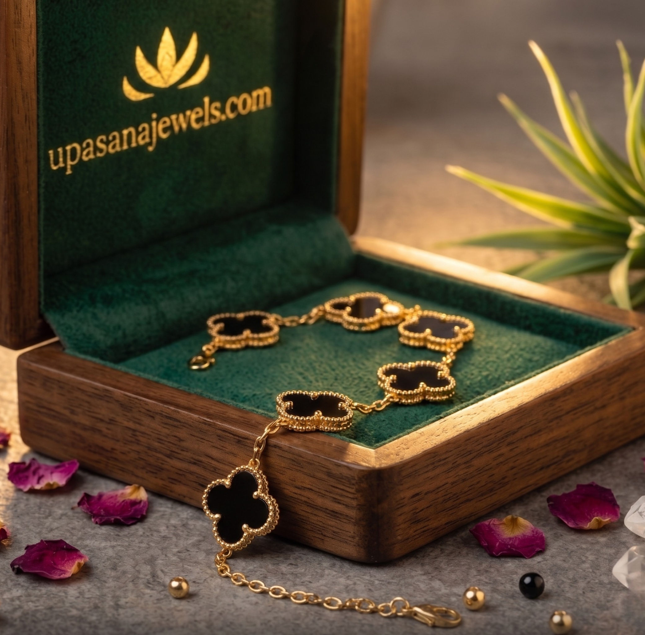 Clover Luxe Bracelet – Midnight Black premium craftsmanship product view animate-image